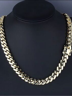 Classic Men's Gold Cuban
